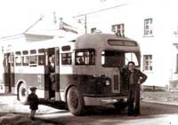 Новоуральск. 1950-е годы. Автобус Горсовета на конечной остановке - ул. Л. Толстого.